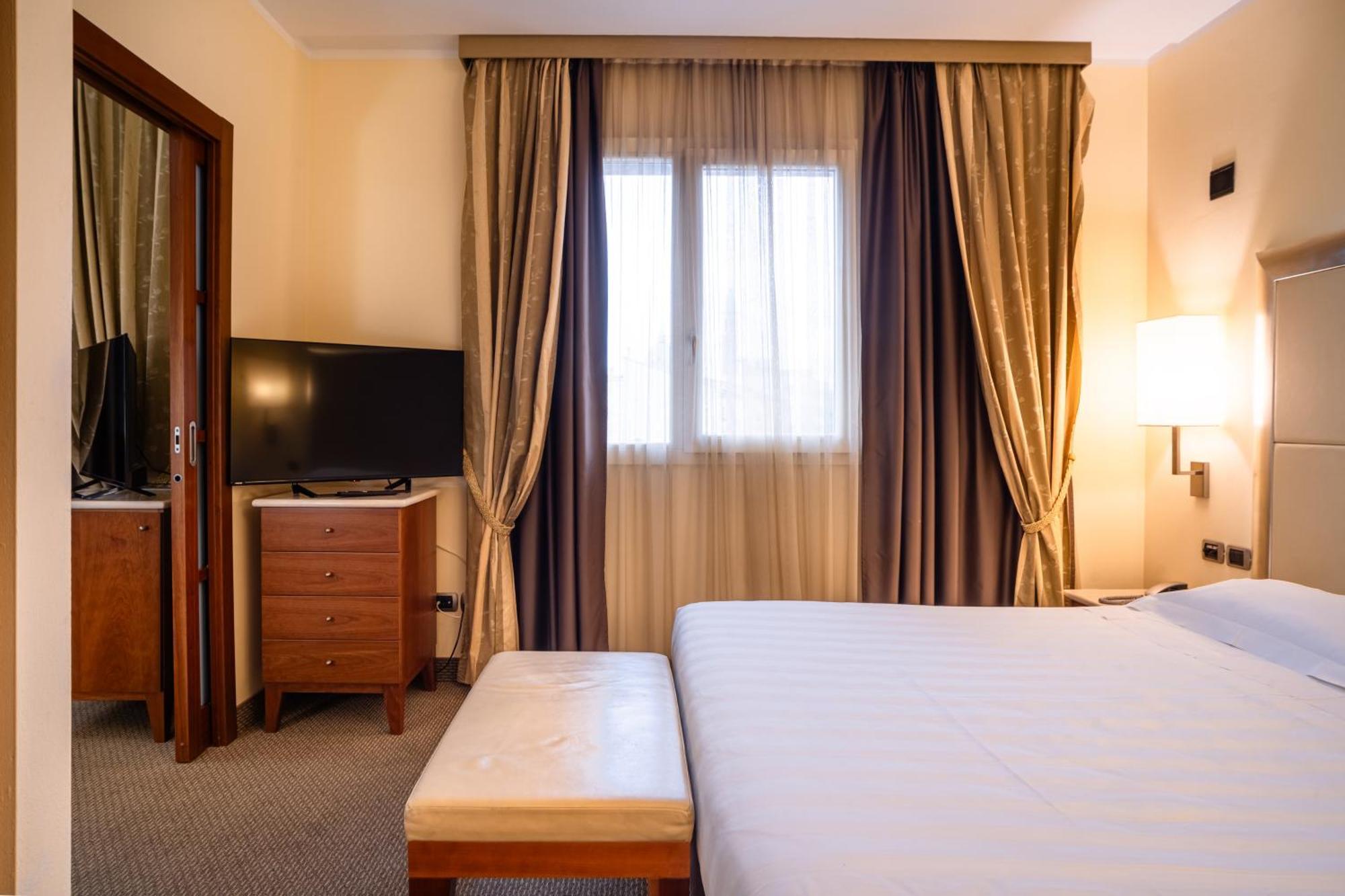 Hotel Airone - Ombrellone Incluso Al Bagno Dolce Vita A Marina Dal 1 Giugno Al 15 Settembre Grosseto Exterior photo