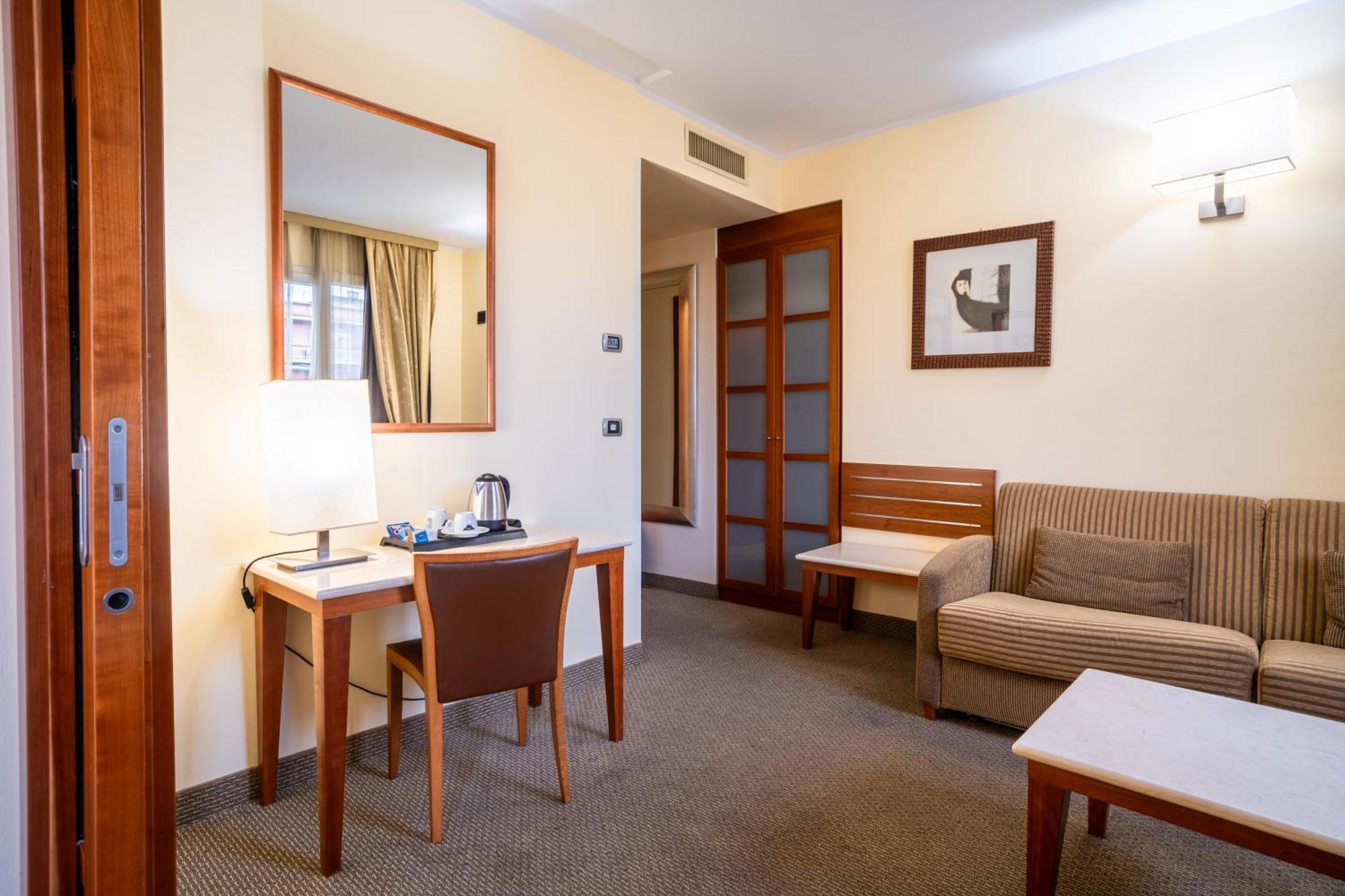 Hotel Airone - Ombrellone Incluso Al Bagno Dolce Vita A Marina Dal 1 Giugno Al 15 Settembre Grosseto Exterior photo